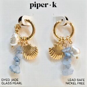 NWT ⚜️🐚⚜️ Piper K Gorgeous Seashell Charm Hoop Earrings Dyed Jade & Pearl